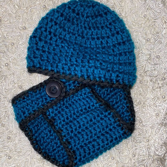 SOLD ✨Crochet Beanie hat & Diaper cover✨ - Picture 1 of 5